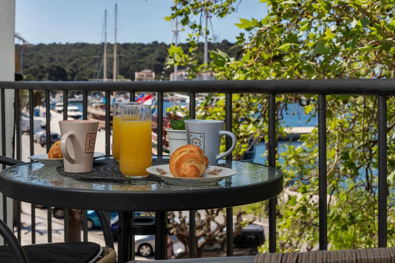 Apartment Riva Makarska Eksteriør bilde