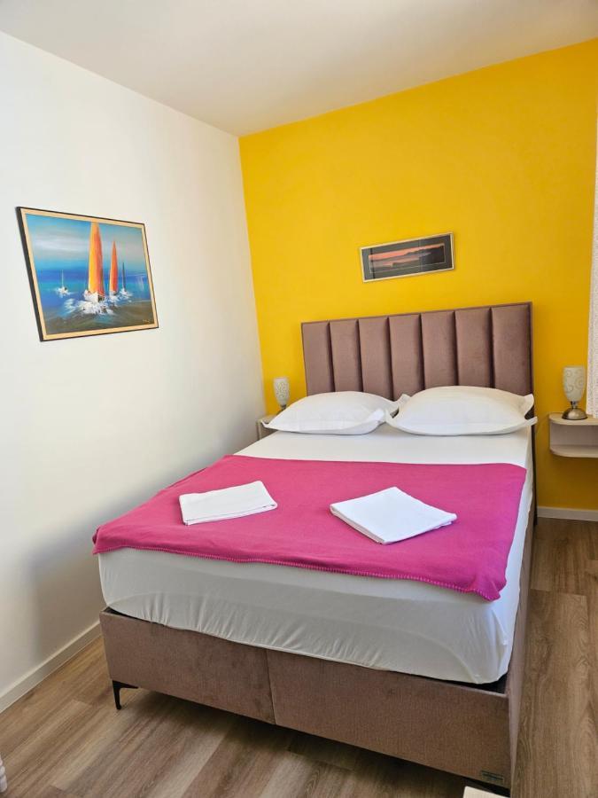 Apartment Riva Makarska Eksteriør bilde