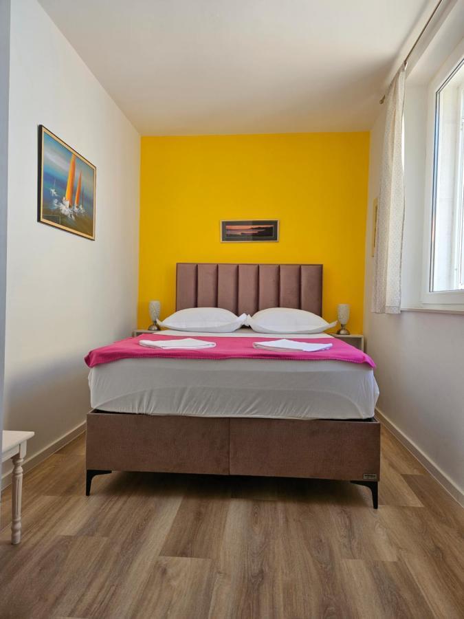 Apartment Riva Makarska Eksteriør bilde
